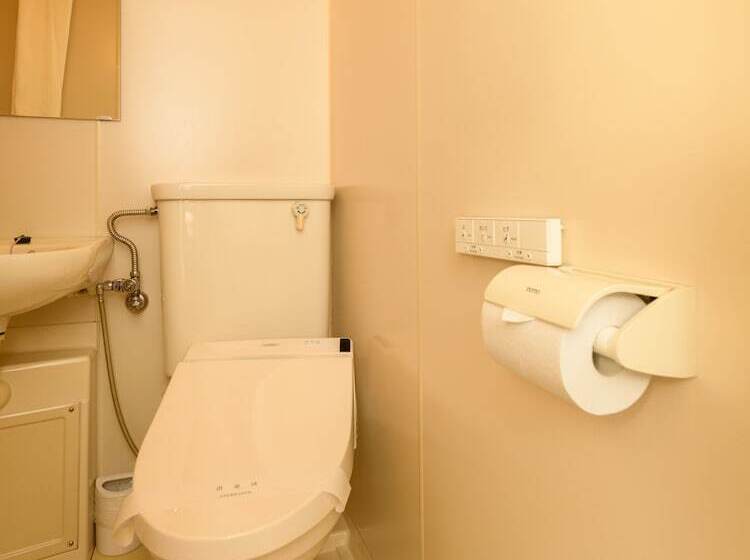 غرفة إقتصادية, Inuyama Miyako