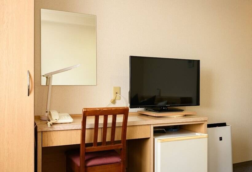 غرفة إقتصادية, Inuyama Miyako