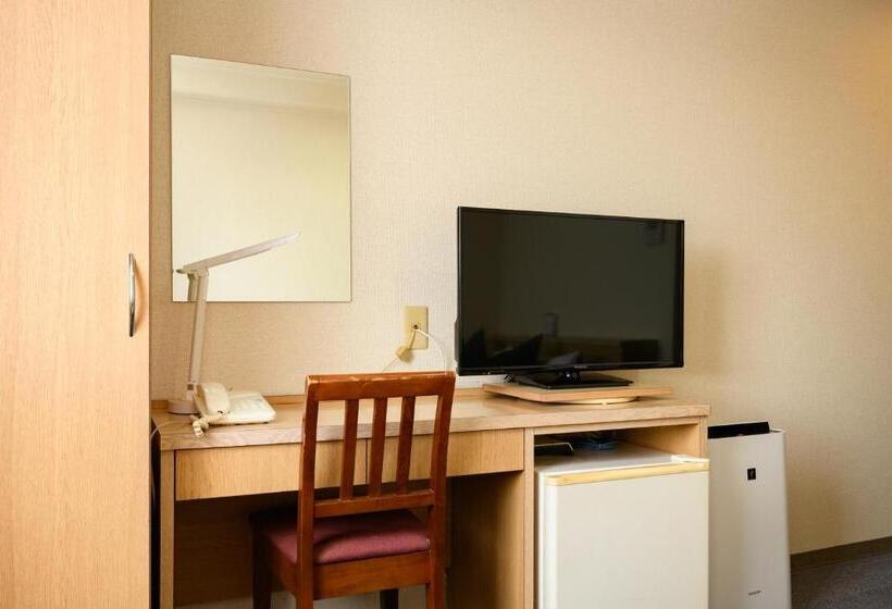 غرفة إقتصادية, Inuyama Miyako