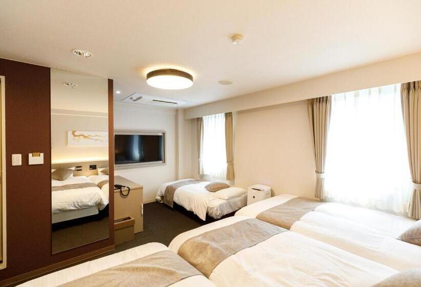 غرفة قياسية رباعية, Inuyama Miyako