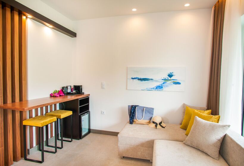 스위트, Acrotel Athena Pallas