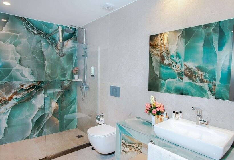 스위트, Acrotel Athena Pallas