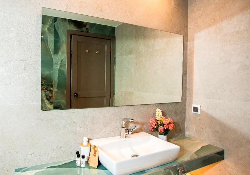 스위트, Acrotel Athena Pallas