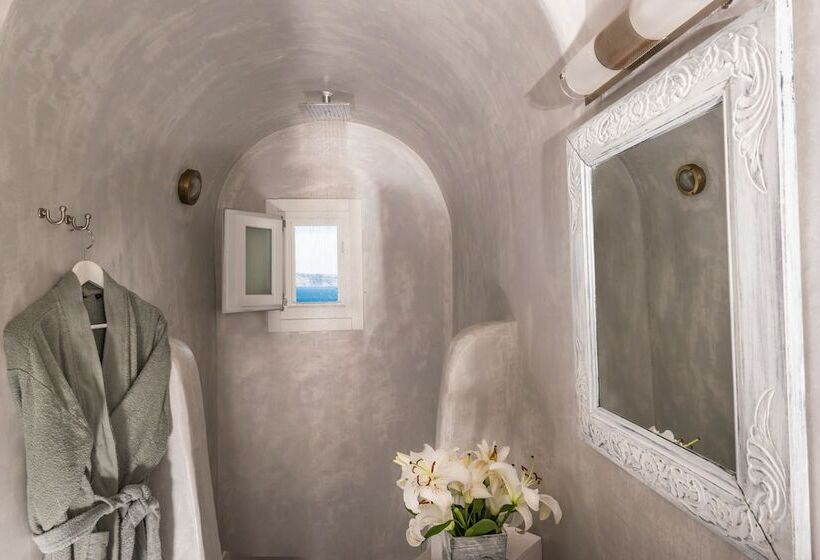 سوییت سوپریور, Alta Mare By Andronis