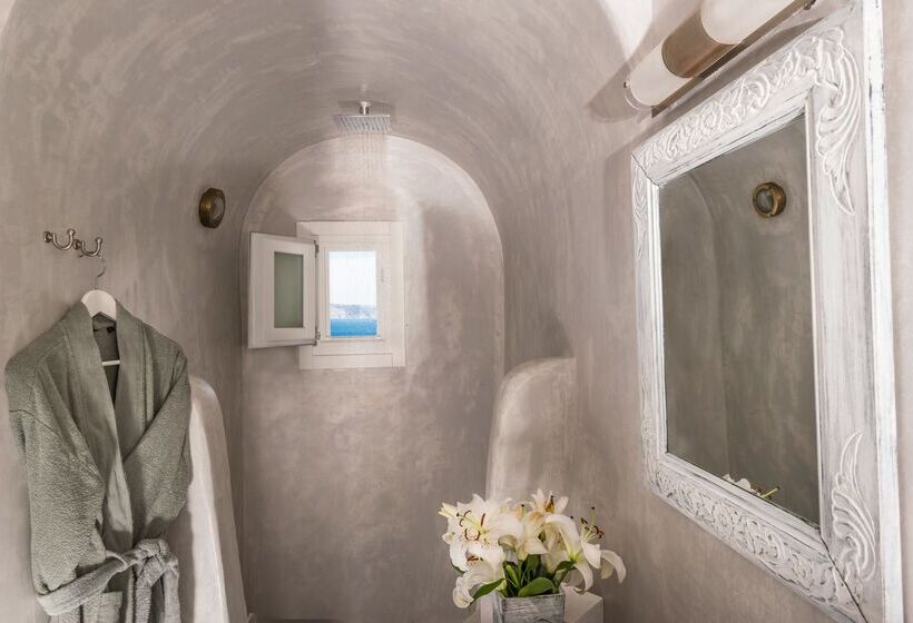 سوییت سوپریور, Alta Mare By Andronis