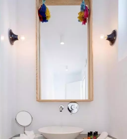 Deluxe Suite Sea View, Boheme Mykonos Town Small Luxury Hotels Of The World