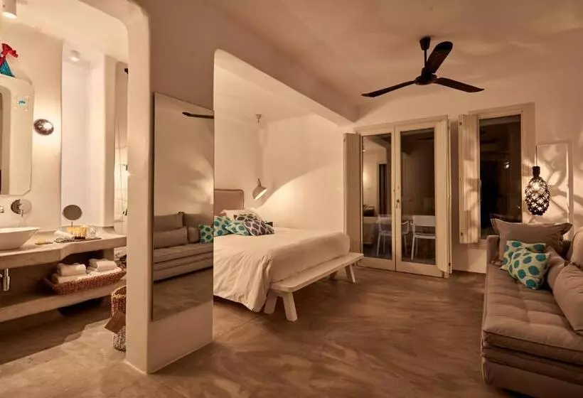 Deluxe Suite Sea View, Boheme Mykonos Town Small Luxury Hotels Of The World