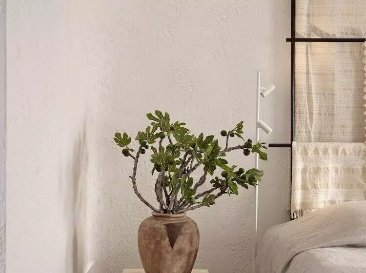 Deluxe Suite Sea View, Boheme Mykonos Town Small Luxury Hotels Of The World