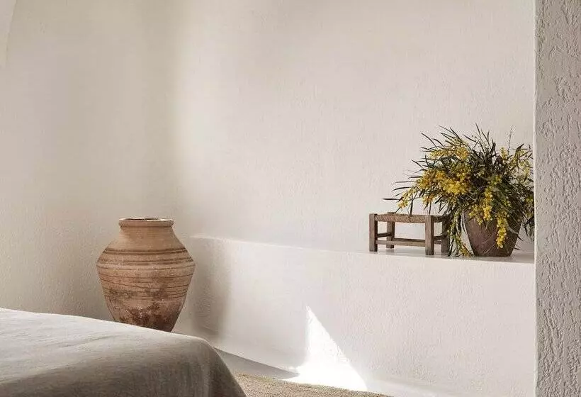 Deluxe Suite Sea View, Boheme Mykonos Town Small Luxury Hotels Of The World
