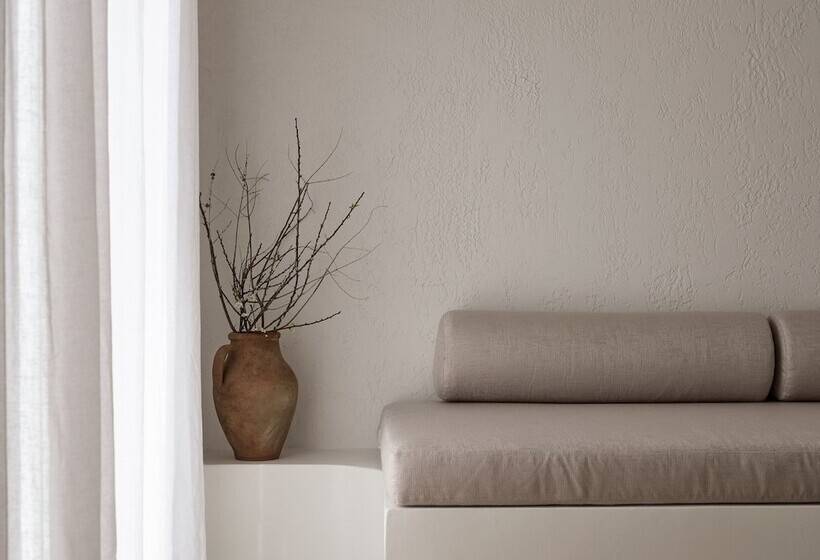 جناح سوبيريور مطل علي البحر, Boheme Mykonos Town   Small Luxury Hotels Of The World