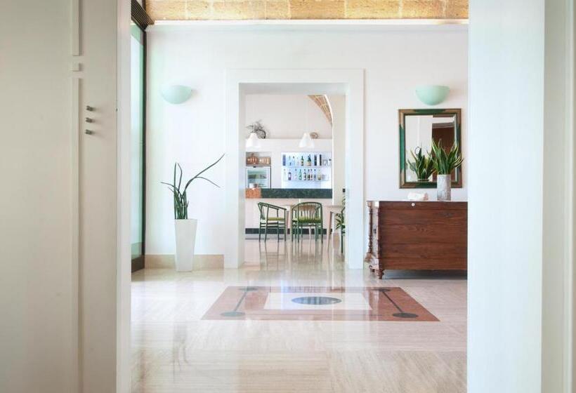 标准单人间, Grand Hotel Mediterraneo