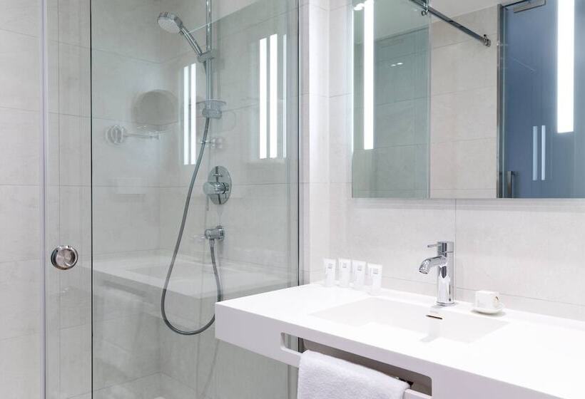 컴포트 룸, Ac Hotel By Marriott Riga