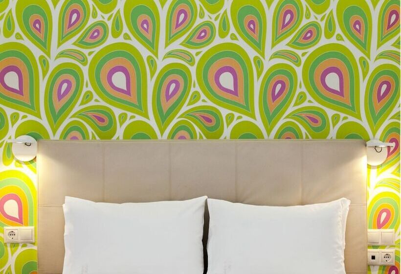 스탠다드 룸, Amazon