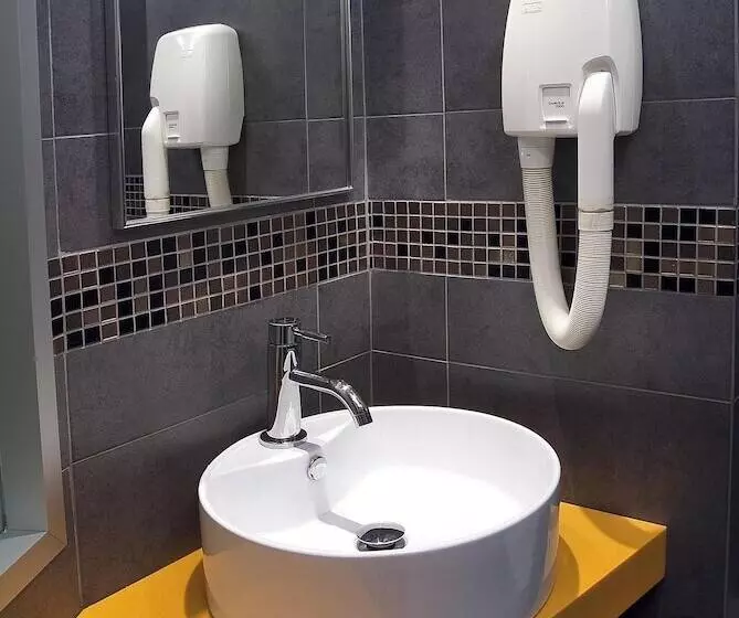 Habitació Triple Estàndard, Amazon