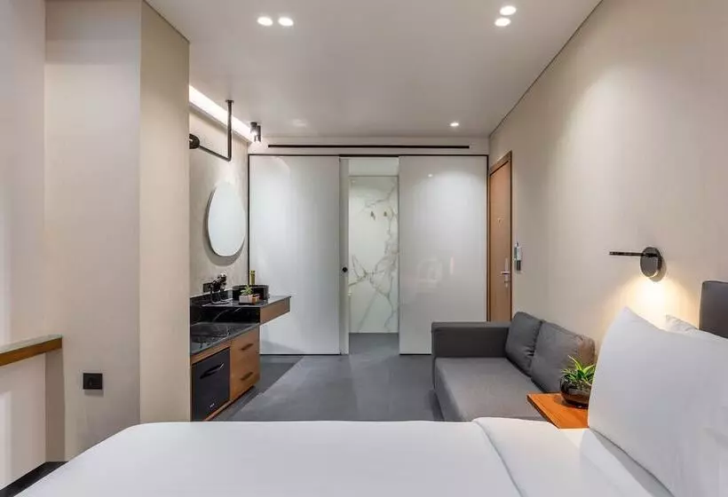 Habitació Triple Estàndard, Amazon
