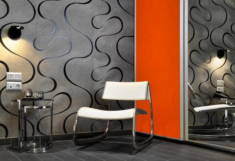 스탠다드 룸, Amazon