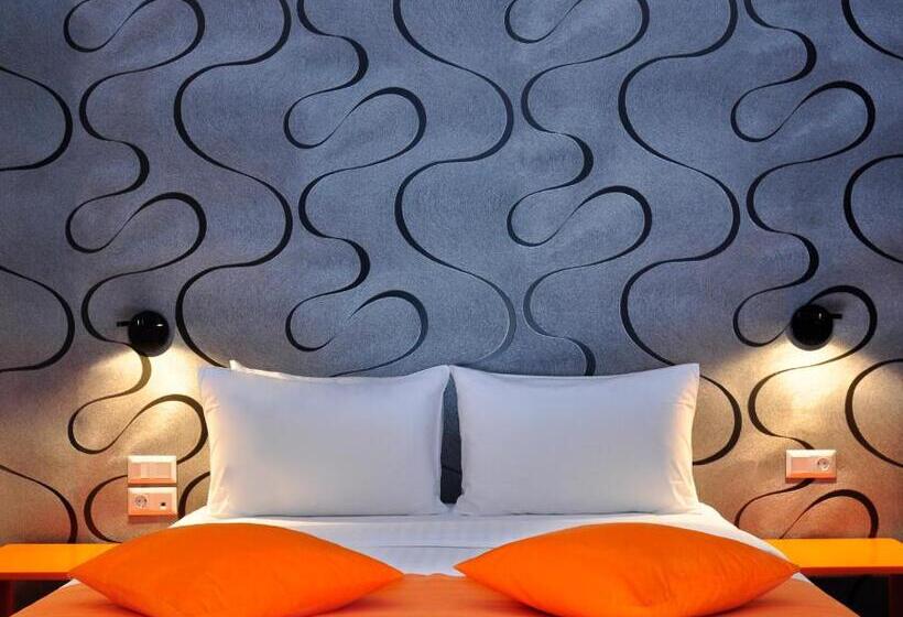 스탠다드 룸, Amazon