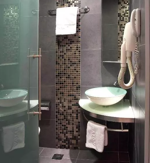 Habitació Basic, Amazon