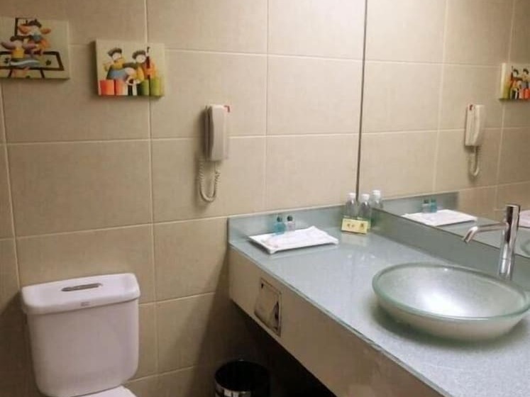 스탠다드 룸, Canton