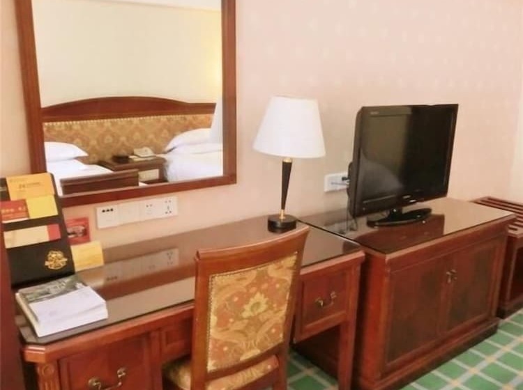 스탠다드 룸, Canton