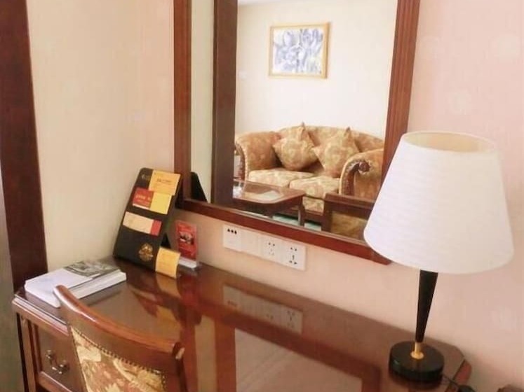 스탠다드 룸, Canton