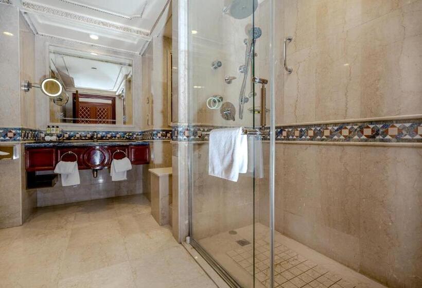 景色の見えるデラックスルーム, Dar Al Tawhid Intercontinental Makkah, An Ihg