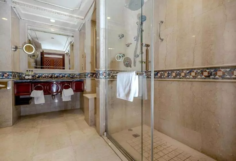 اتاق لوکس با چشم‌انداز, Dar Al Tawhid Intercontinental Makkah, An Ihg