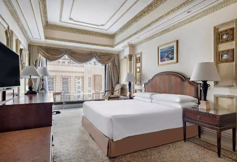 2 Bedroom Suite City View, Dar Al Tawhid Intercontinental Makkah, An Ihg