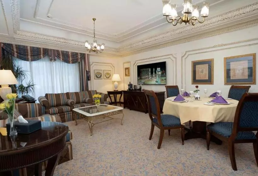 2 Bedroom Suite City View, Dar Al Tawhid Intercontinental Makkah, An Ihg