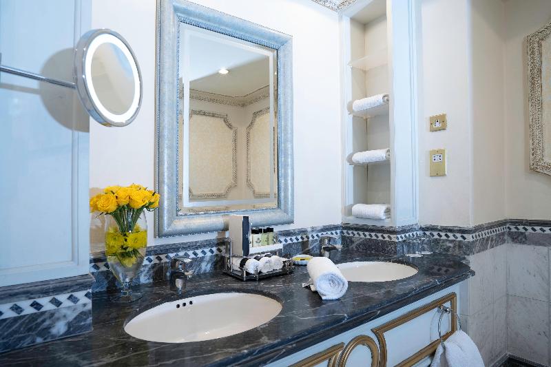 2 Bedroom Suite City View, Dar Al Tawhid Intercontinental Makkah, An Ihg