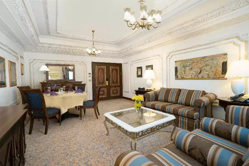 2 Bedroom Suite City View, Dar Al Tawhid Intercontinental Makkah, An Ihg