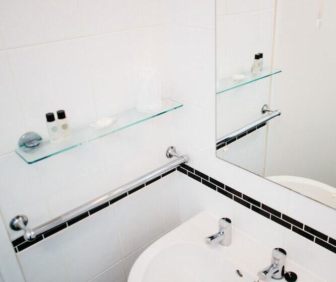 غرفة قياسية فردية, De Normandie