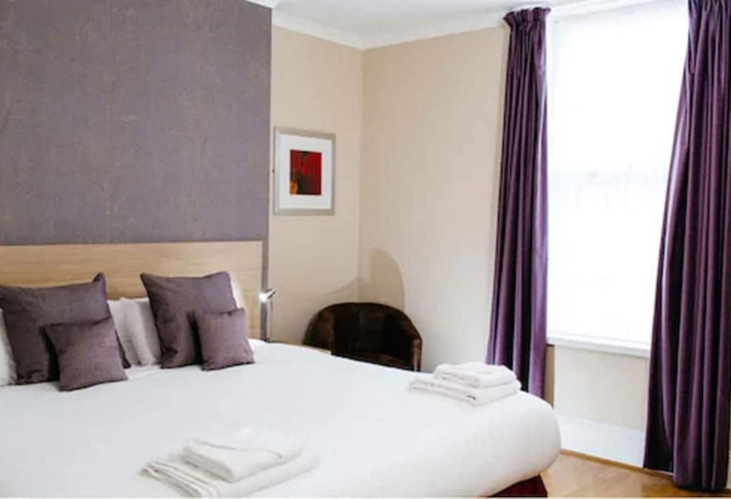 غرفة قياسية, De Normandie