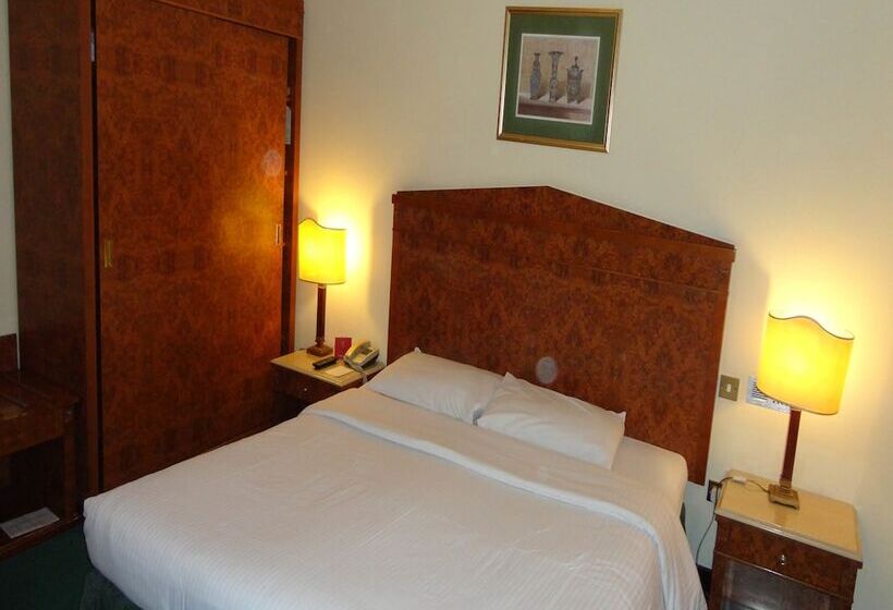 סוויטת ג'וניור, Elaf Taiba