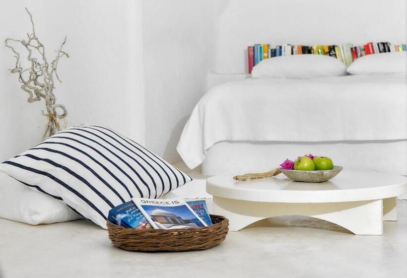 اتاق اکونومی, Finikia Memories