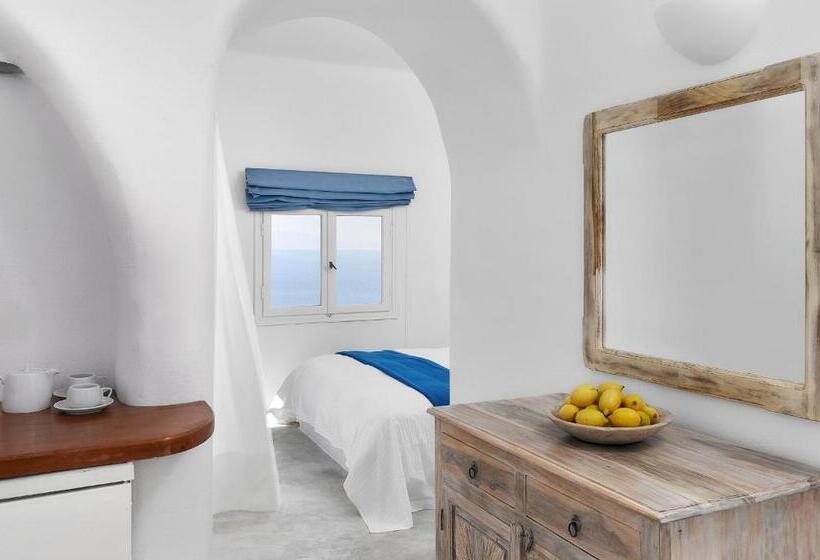 اتاق سوپریور با چشم‌انداز دریا, Finikia Memories