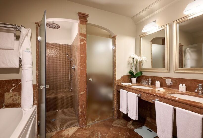 プールビュージュニアスイート, Almar Giardino Di Costanza Resort & Spa