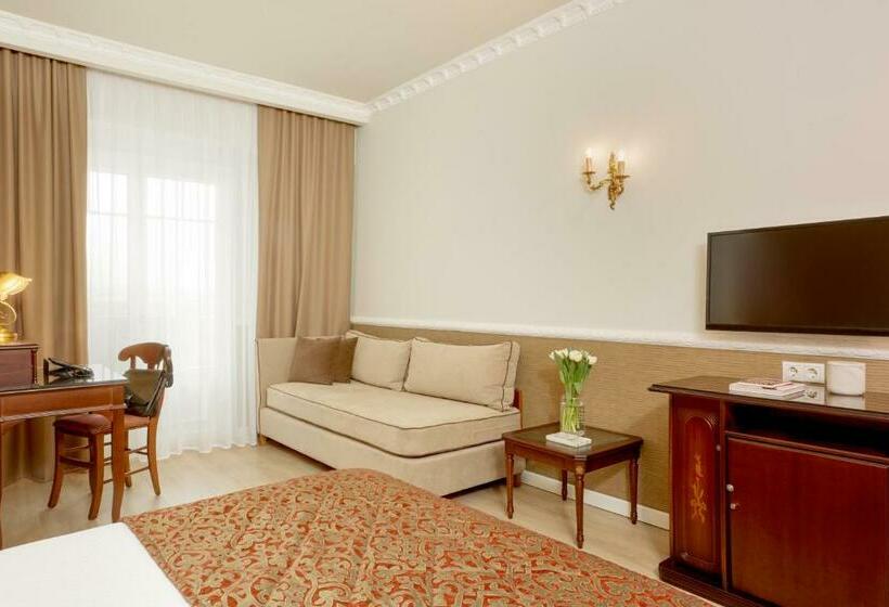 غرفة كلاسيكية, Grand Hotel Palace