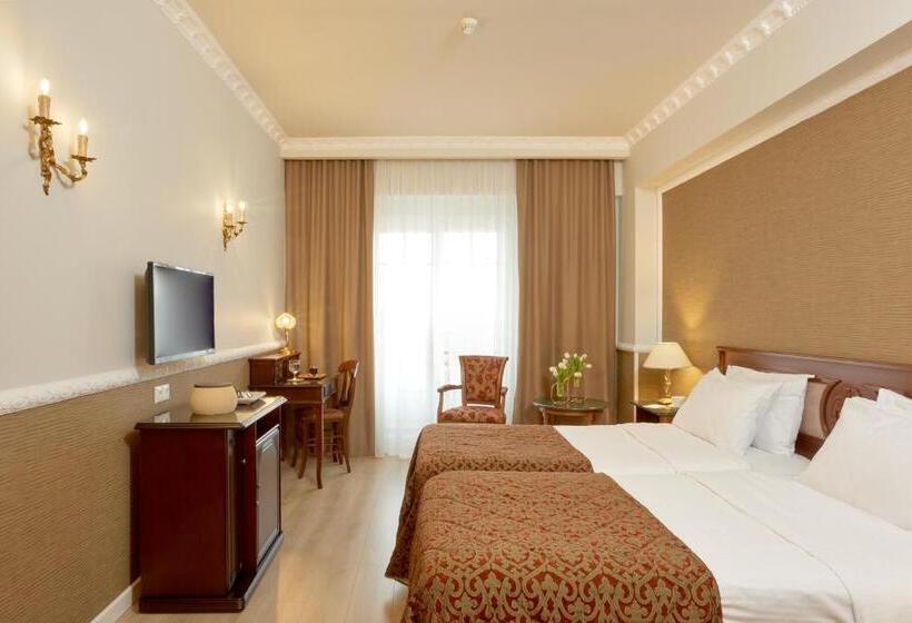 غرفة كلاسيكية, Grand Hotel Palace