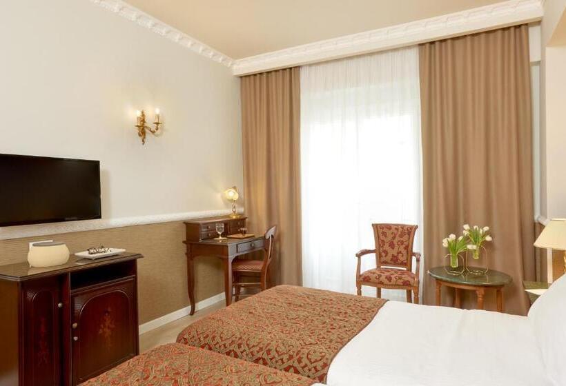 غرفة كلاسيكية, Grand Hotel Palace