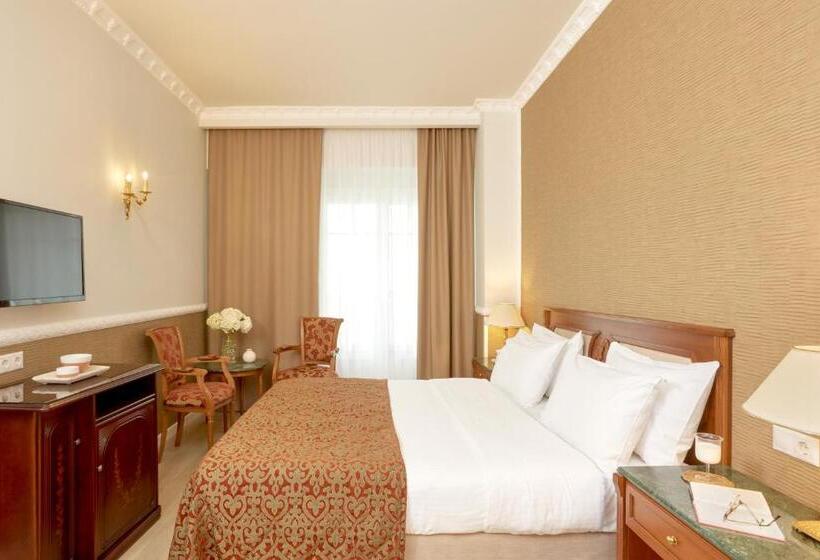 غرفة كلاسيكية, Grand Hotel Palace