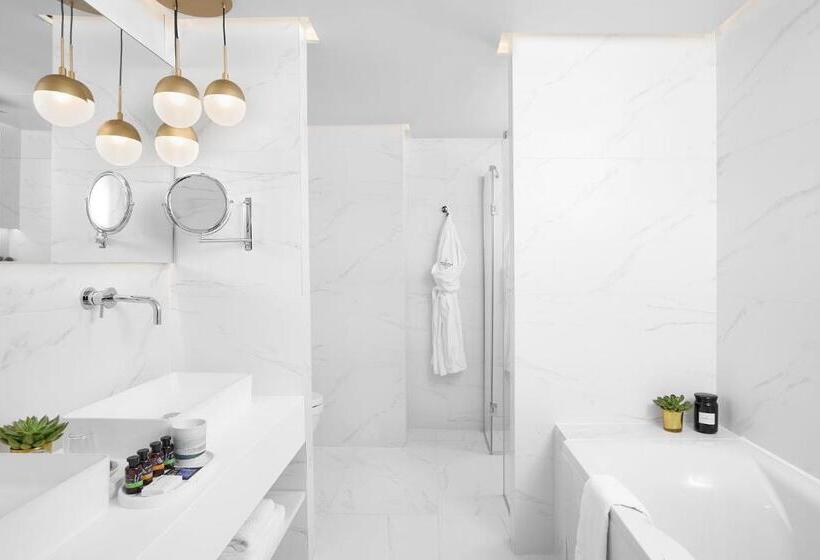 جناح, Grand Hotel Palace