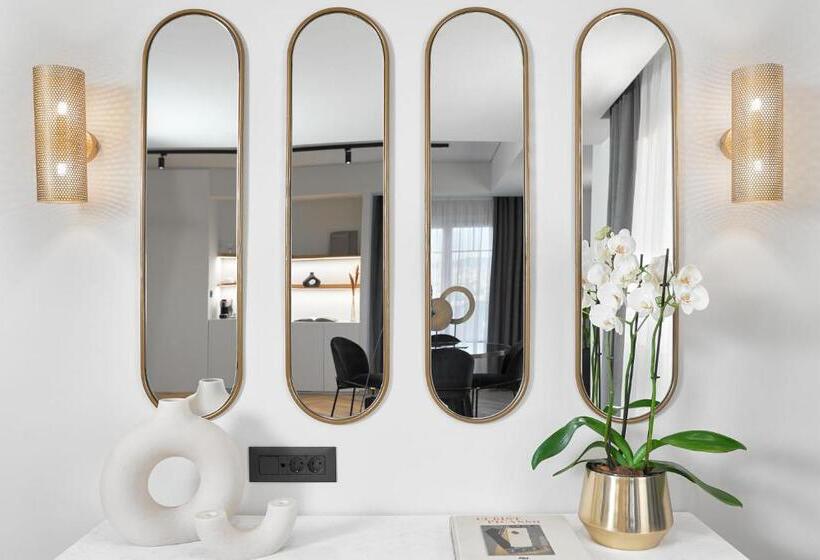 جناح, Grand Hotel Palace