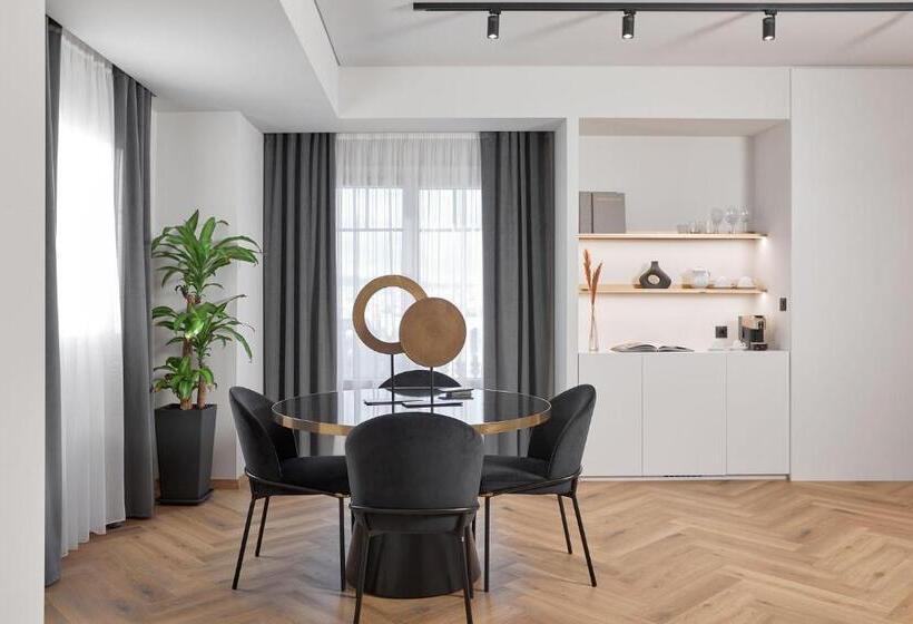 جناح, Grand Hotel Palace