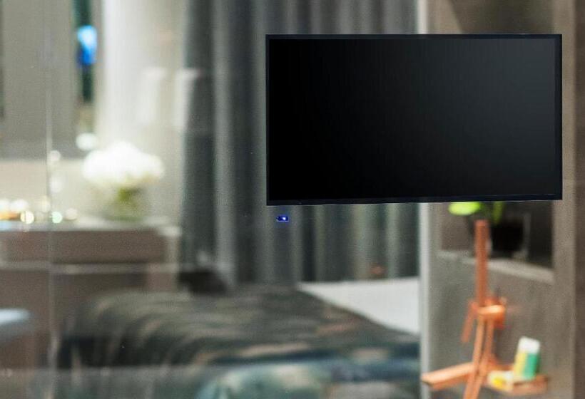 جناح جونيور ديلوكس, Grand Hotel Palace