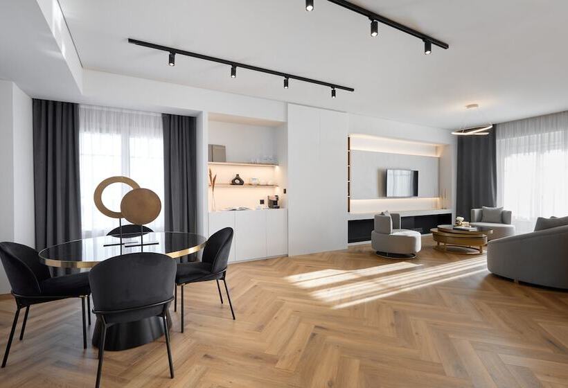 جناح, Grand Hotel Palace