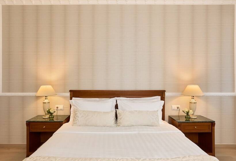 جناح كلاسيكي, Grand Hotel Palace