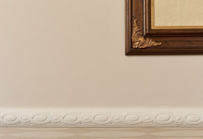 جناح كلاسيكي, Grand Hotel Palace