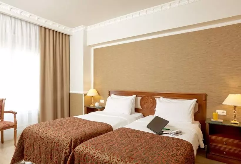اتاق تودرتو کلاسیک, Grand Hotel Palace