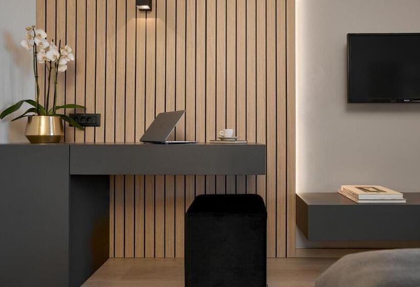 غرفة ديلوكس, Grand Hotel Palace